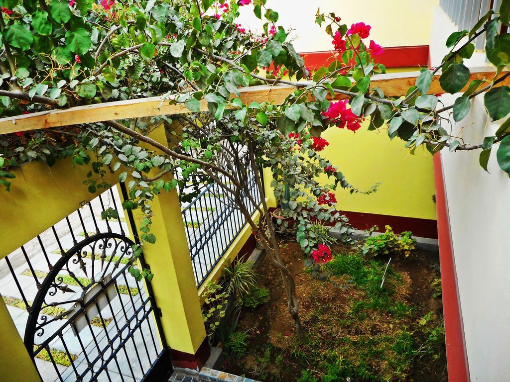 Hostal Geminis San Juan Bautista Exteriér fotografie
