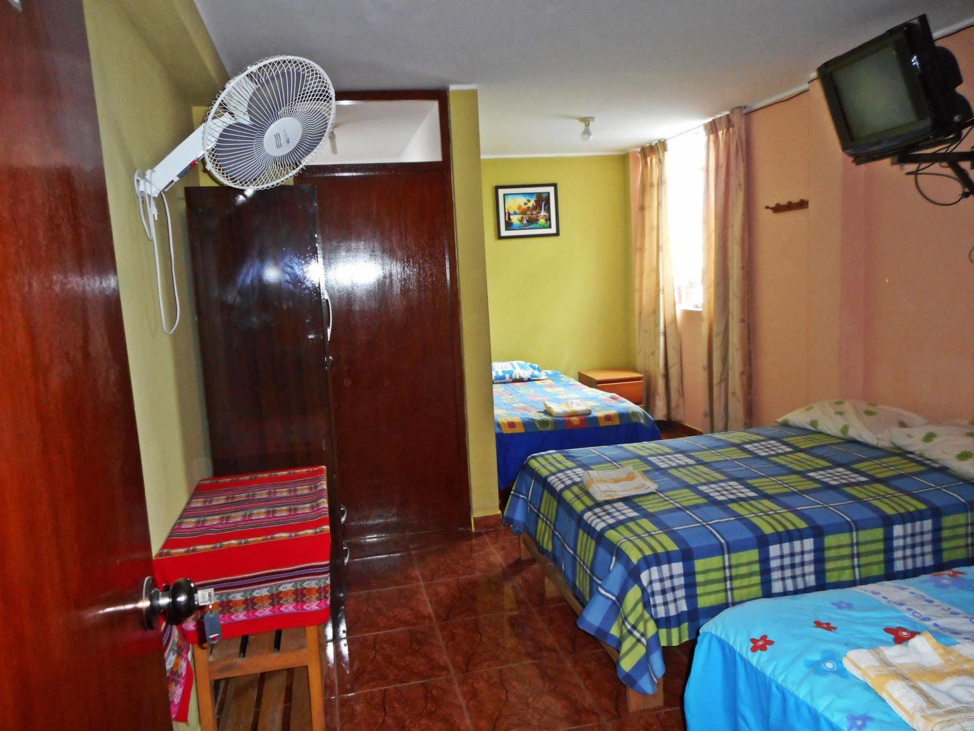Hostal Geminis San Juan Bautista Exteriér fotografie