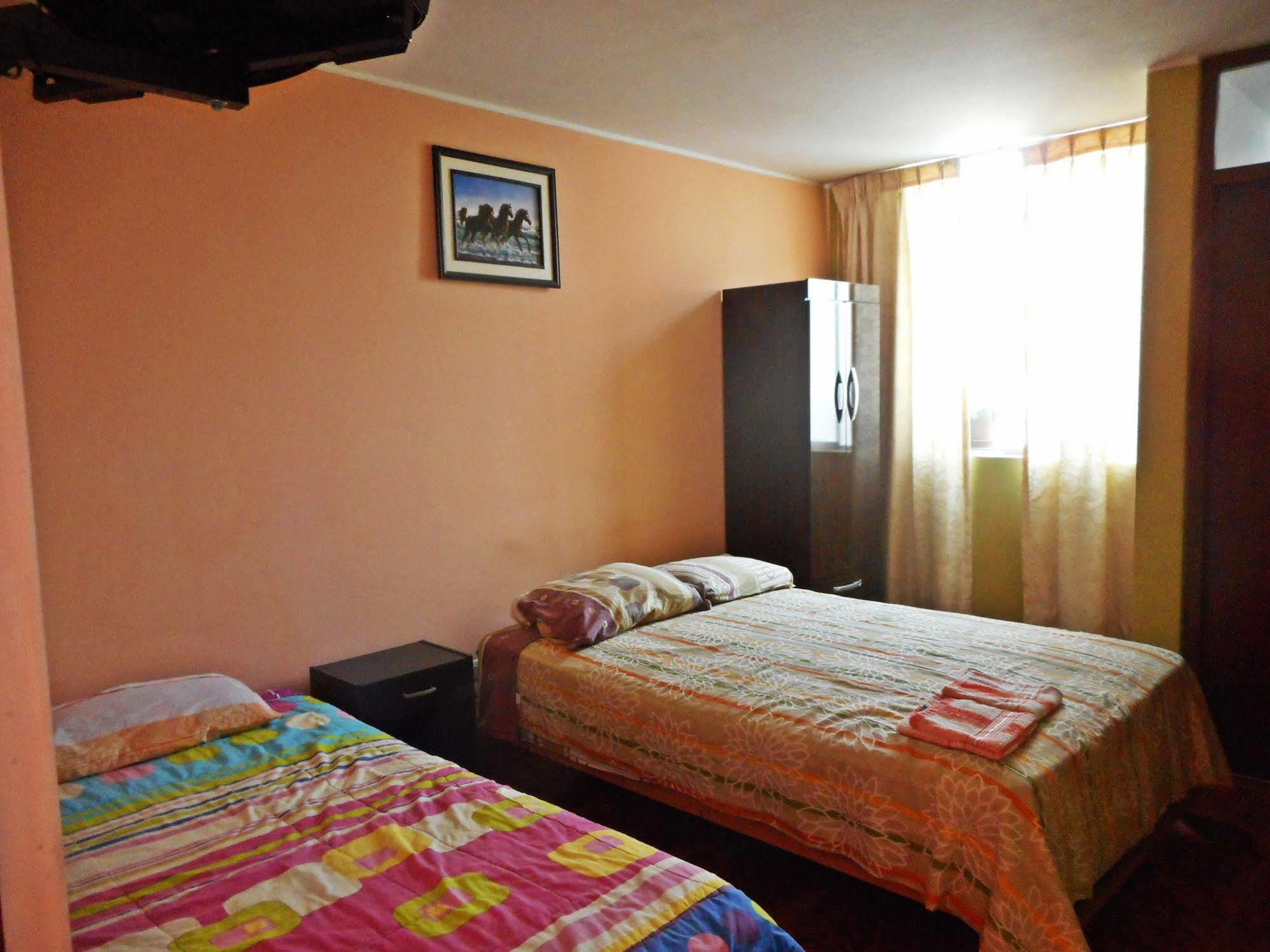 Hostal Geminis San Juan Bautista Exteriér fotografie