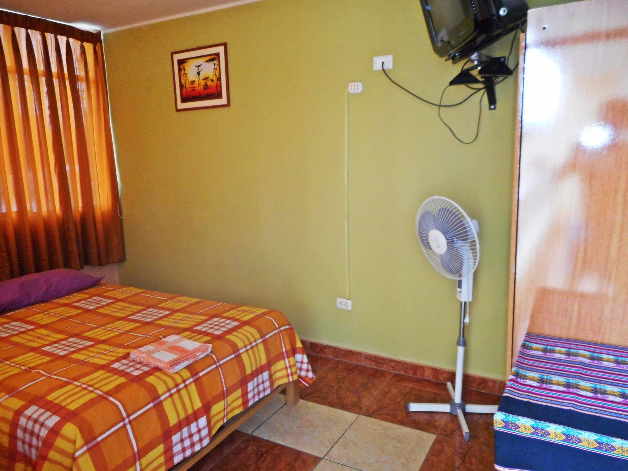 Hostal Geminis San Juan Bautista Exteriér fotografie