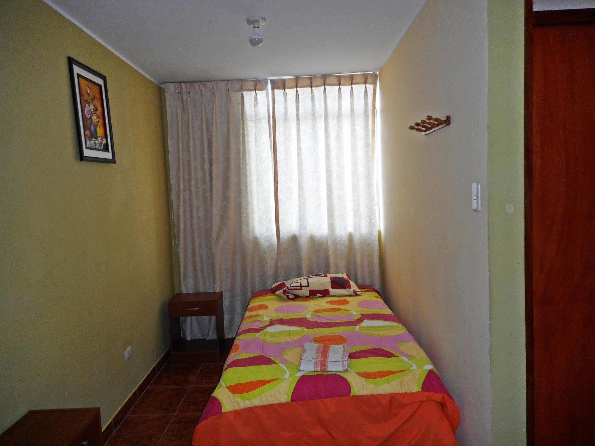 Hostal Geminis San Juan Bautista Exteriér fotografie