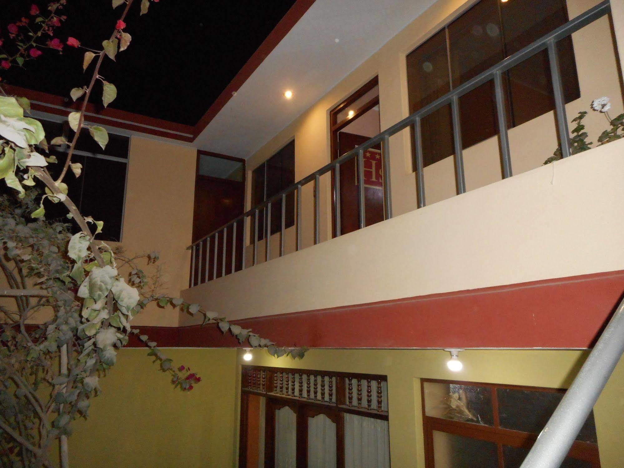 Hostal Geminis San Juan Bautista Exteriér fotografie