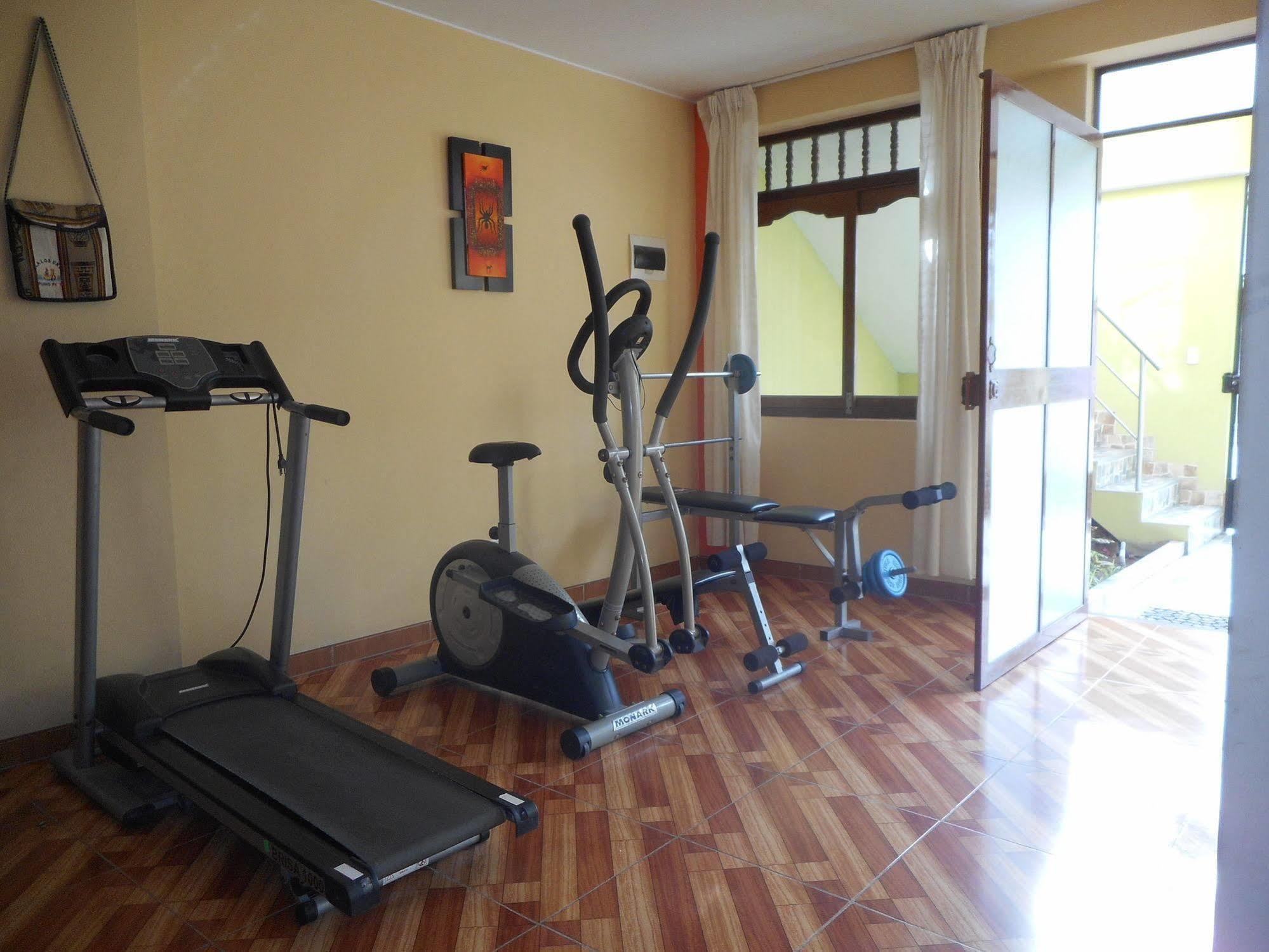 Hostal Geminis San Juan Bautista Exteriér fotografie